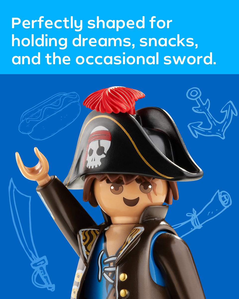 These hands hold history... and
maybe a tiny sword. 🏆

#playmobil #Pirates #toys