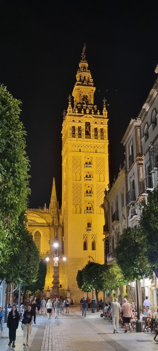 Buena semana... Sevilla...exámenes UNED!!