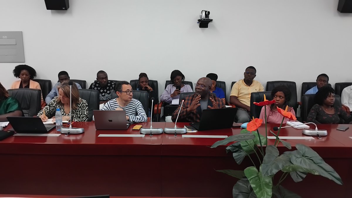 melatagia's tweet image. #DASSA2025 Digital Avenues for Low-Resource Languages of Sub-Saharan Africa started today at the University of Yaounde I (CNS-RIC-DSU of MINESUP)
27-28 May 2025
Details here : asds.africa/dassa2025/