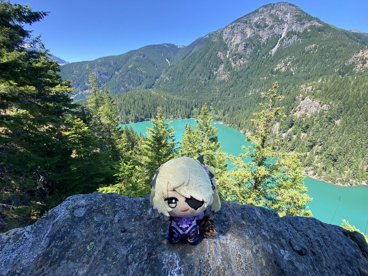 6mo_fishingtrip's tweet photo. Happy birthday to the fish🥳
#Fischl #GenshinImpact #フィッシュル生誕祭2025 https://t.co/cpZtPB4OLF