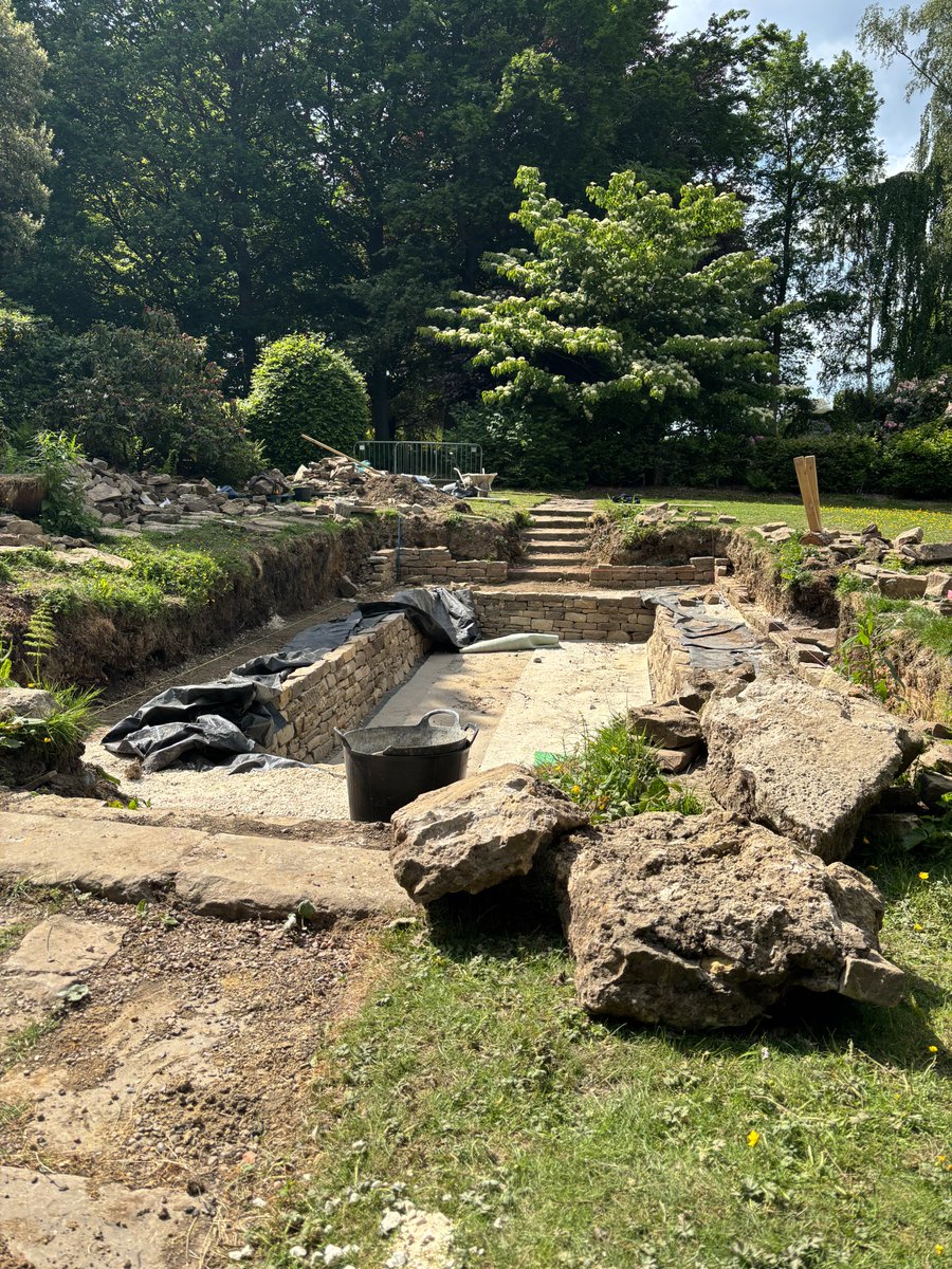 🗝️ Thanks to the National Lottery Heritage Fund, and the valuable skills of Heritage Masonry Contracts Ltd., we are now able to turn back time and restore the Sunken Garden to its former glory.

#nationallotteryheritagefund #heritageskills #restorationproject #wentworthwoodhouse