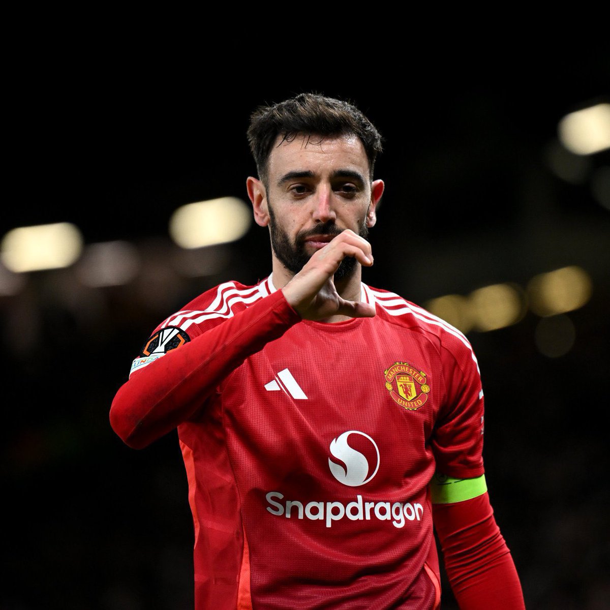 🚨 Rúben Amorim confirms his intention to keep Bruno: “For sure Bruno takes responsibility. He's really important for us”.

“He’s really important also for what we want to build with this team”.