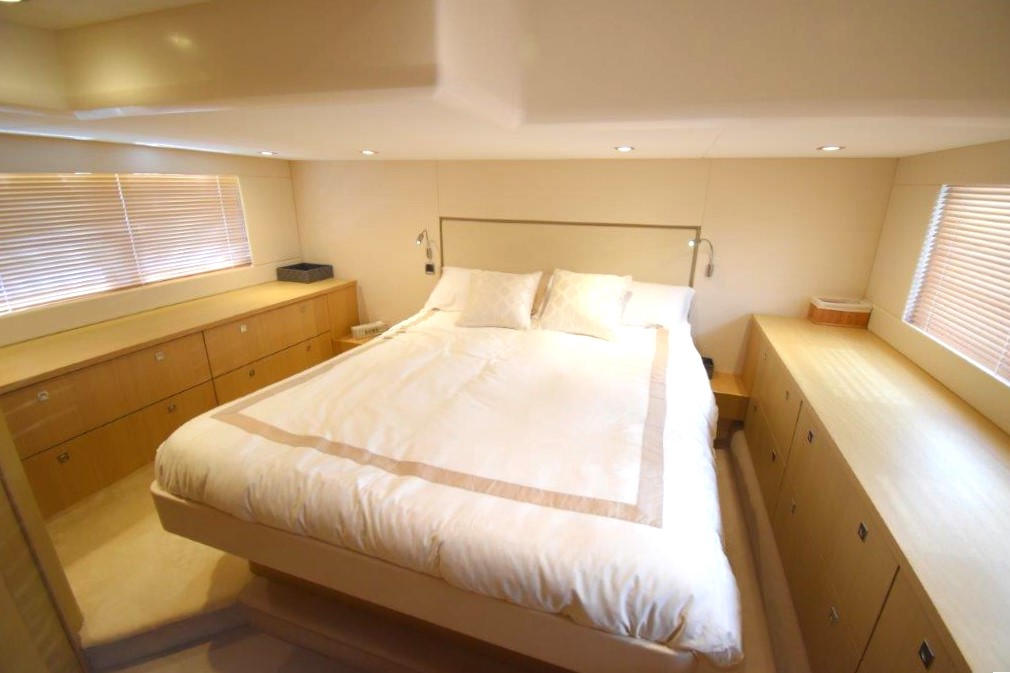 Boat Of The Week - 2014 Fairline Targa 48 OPEN. New to market! With a great specification &amp; expertly looked after. Spanish matriculation paid. In very good condition!  sales@marineunltd.com    mailchi.mp/marineunltd/bo…