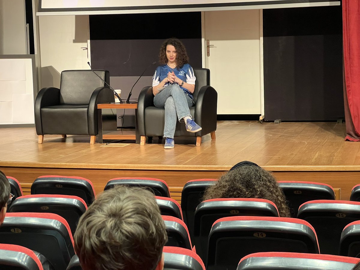 ✅Çalıştayımız 2. oturumuyla kaldığı yerden devam ediyor!

💬Üniversitelere çalıştay sorularımızı soruyoruz.

#EsporKonuşuyoruz