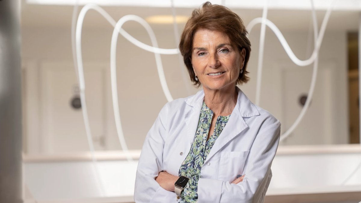 "El #alcohol en general y los refrescos, incluidos los zumos de frutas, deben evitarse como bebidas en una dieta antiinflamatoria", comenta la Dra. <a href="/SusanaMonereo/">Susana Monereo</a>, jefa de nuestro Servicio de Endocrinología y Nutrición f.mtr.cool/yzjzzlmqzf vía <a href="/larazon_es/">La Razón</a>