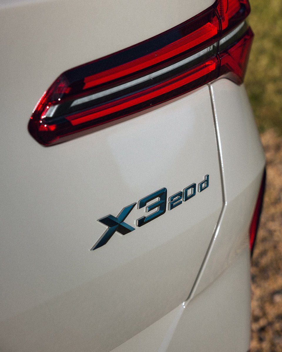 Style and smarts go hand-in-hand with the BMW Digital Key on Apple Watch.⌚ 🤝 ✨
 
The BMW X3 20d xDrive.
#THEX3 #BMW
 
Mandatory information according to german law ’Pkw-EnVKV’ based on WLTP: energy consumption combined: 6,5 l/100 km; CO₂ emissions combined: 171 g/km;