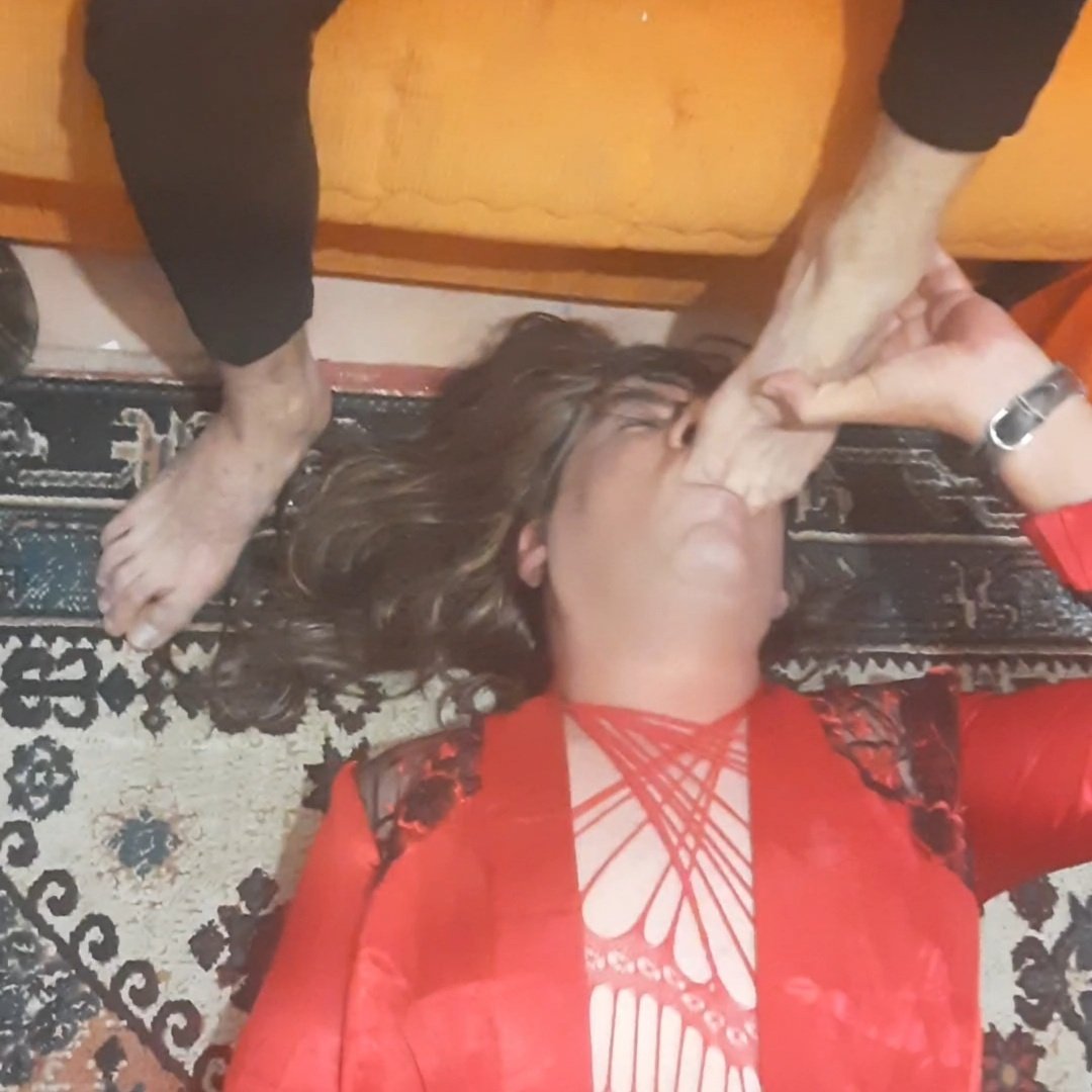 cdslave9's tweet image. Zayıf yakışıklı erkek varsa köle oluyorum