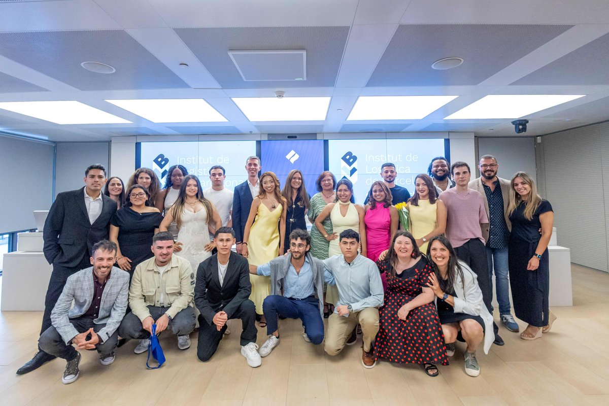 ILB_CAT (@ilb_cat) on Twitter photo Graduació curs 2024-25 grau superior
El passat divendres 23 de maig va tenir lloc la graduació dels alumnes de grau superior de l’Institut de Logística de Barcelona.
<a href="/PortdeBarcelona/">Port de Barcelona</a> <a href="/educaciocat/">Educació</a> <a href="/consorciedubcn/">Consorci d'Educació</a> #connectedtochange Graduació curs 2024-25 grau superior
El passat divendres 23 de maig va tenir lloc la graduació dels alumnes de grau superior de l’Institut de Logística de Barcelona.
<a href="/PortdeBarcelona/">Port de Barcelona</a> <a href="/educaciocat/">Educació</a> <a href="/consorciedubcn/">Consorci d'Educació</a> #connectedtochange