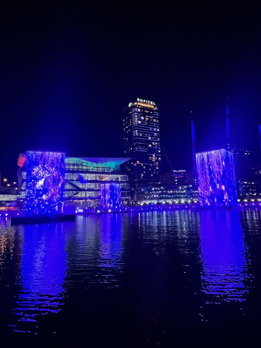 As usual <a href="/SamsungAU/">Samsung Australia</a>  absolutely smashed another #vividsydney activation out of the park. 

Incredible work. Incredible partners. 💙💫