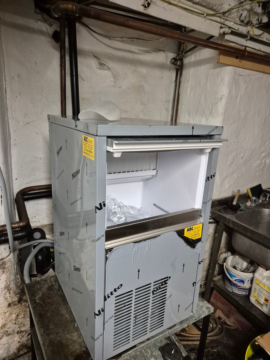 barandcatering's tweet image. We’ve proudly supplied, delivered, and professionally installed this high quality #icemaker, ensuring it’s fully set up and ready to go.
Our customer can now enjoy premium, crystal-clear #ice that keeps their drinks colder for longer! 
#icemachine #icemachineinstall #barequipment