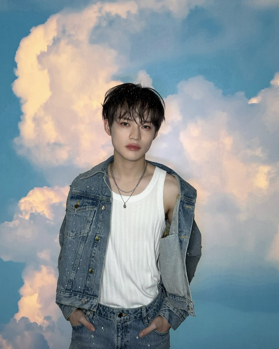 ☁️💧

#CHENLE #천러
#灿 #CHENLE_灿
#NCT #NCTDREAM