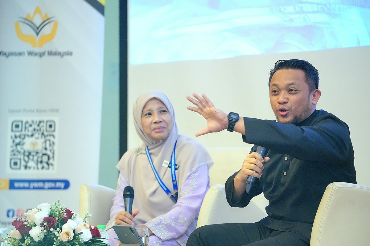 YBrs. Puan Noor Afifah binti Abdul Razak, Timbalan Ketua Setiausaha (Dasar &amp; Pemantauan) Kementerian Pembangunan Usahawan dan Koperasi (KUSKOP) telah merasmikan Seminar Kesedaran Wakaf di Putrajaya hari ini.

#KUSKOP #TaatSetia 
#WeMakeitHappen #MADANIBekerja
#MalaysiaMADANI