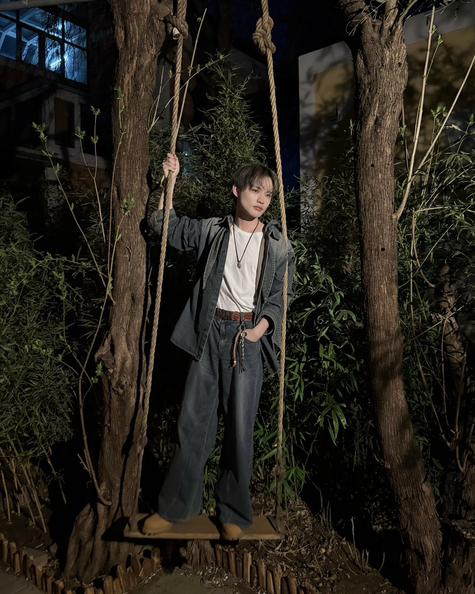 NCTsmtown's tweet image. 𝐺𝑢𝑒𝑠𝑠 𝐼’𝑙𝑙 𝑚𝑎𝑘𝑒 𝑖𝑡 𝑡ℎ𝑟𝑜𝑢𝑔ℎ

#CHENLE #천러
#灿 #CHENLE_灿
#NCT #NCTDREAM