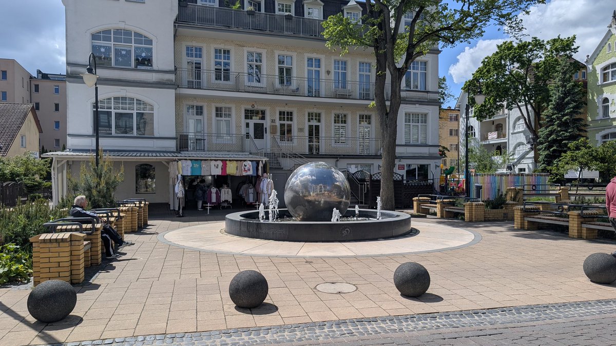 HMS_Smiter's tweet image. Thank you Swinoujscie for a lovely few days alongside. Hopefully SMITER will make it back to Poland soon! Great for the Ship's Company to experience some new cultures. @HMSExample @RoyalNavy @MarWojRP #BALTOPS25 #GlobalModernReady #CoastalForcesSquadron