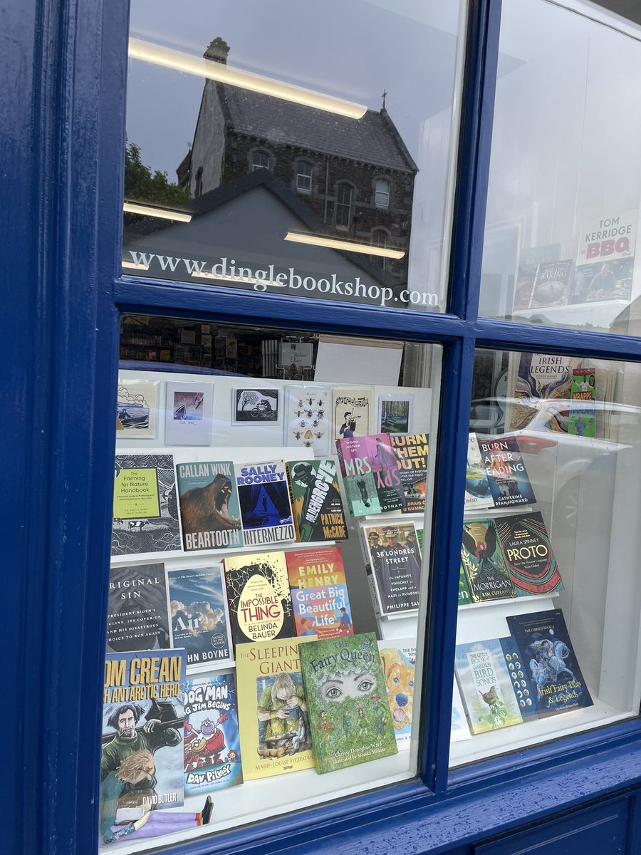 Cauvery Madhavan (@cauverymadhavan) on Twitter photo Some favourites in the window at Dingle Bookshop
#TheFairyQueen by
Chrissy Donoghue Ward
from <a href="/SkeinPress/">Skein Press</a>
and #OpenHeaven by Seán Hewitt Some favourites in the window at Dingle Bookshop
#TheFairyQueen by
Chrissy Donoghue Ward
from <a href="/SkeinPress/">Skein Press</a>
and #OpenHeaven by Seán Hewitt