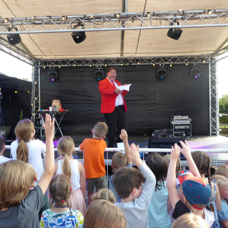 OfficialECFC's tweet photo. 🃏 The brilliant Sicromagic can now be revealed as our first act for Party at the Park, which takes place on June 28!

We'll be revealing more each day this week 😍

#ECFC #SemperFidelis