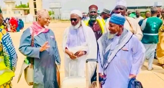 MaziCUmeh1's tweet photo. Saudi Arabia Bars Nigerian Cleric, Sheikh Gumi From Performing 2025 Hajj.
~Sahara: https://t.co/FEaEyduPp1
ME: it's Only the Zoo that welcomes #Terrorists.
They know what #Fulanis are practicing isn't Islam but they are using Islam as cover to f0ster their #Fulanization Agenda. https://t.co/4kRu97MrQH