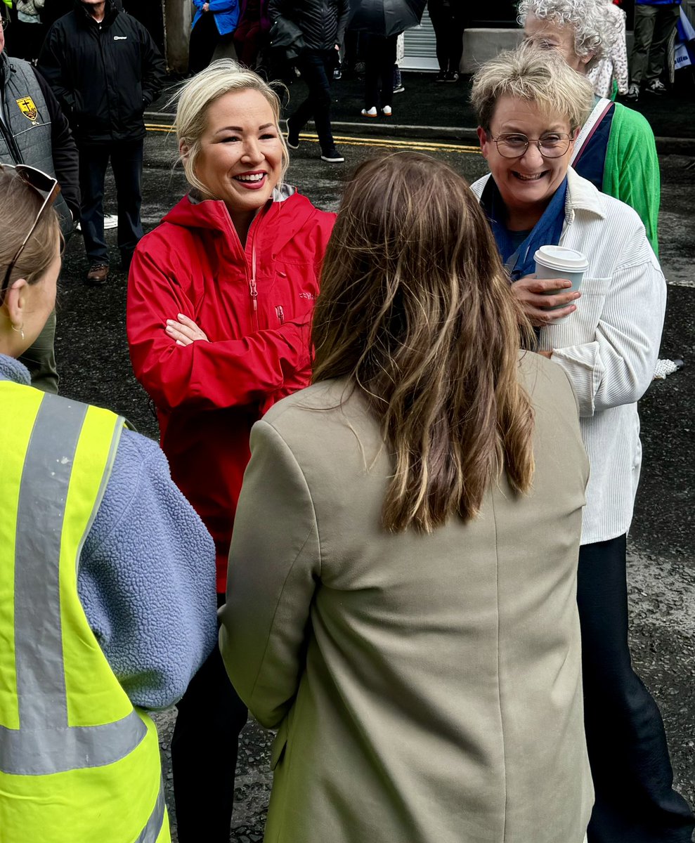 First Minister Michelle O’Neill was delighted to join the celebrations on the final day of the Tír Eoghain County Fleadh in Fintona 🎶
 
The Minister said the fleadh was a spectacular display of Irish music, song and dance.

Congratulating everyone who took part, she said their