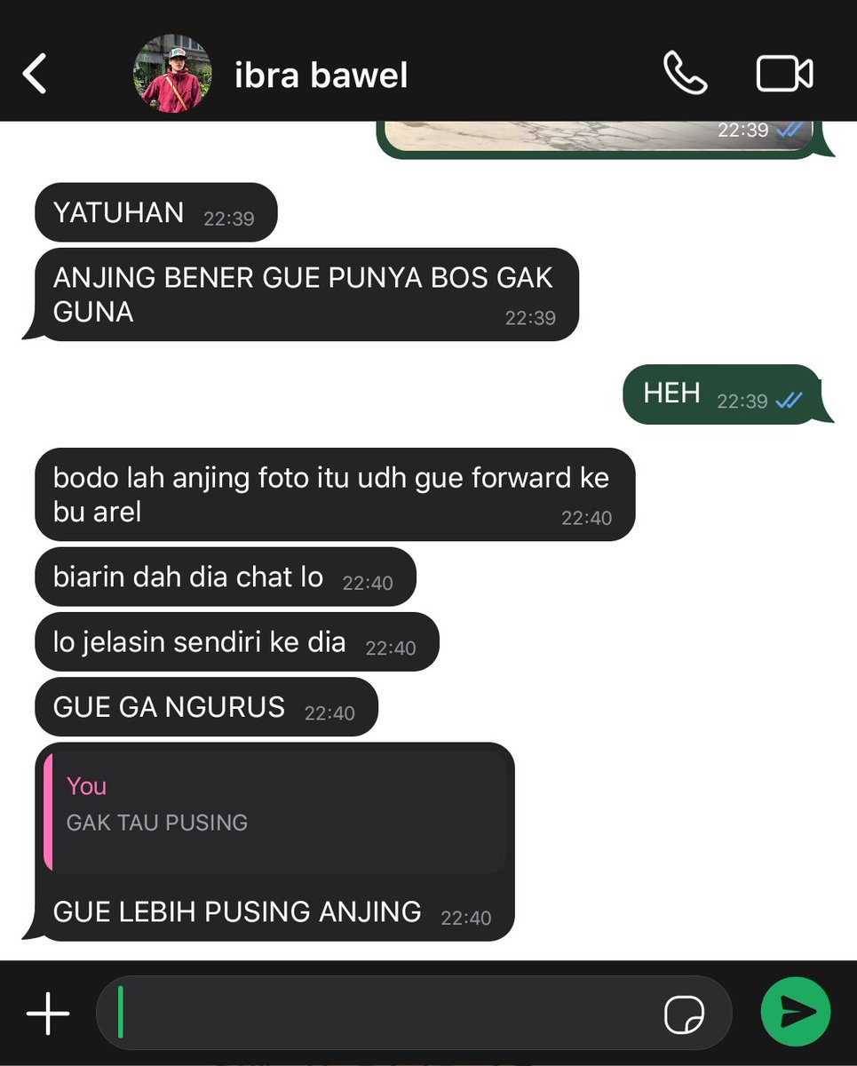 ceruleanbluy's tweet photo. 453 – disisi lain ibra udh stress bgt sm kj, malah dipamerin lakinya lg makan indomie brg (beneran makan indomie🙂) https://t.co/YEB75STl4S