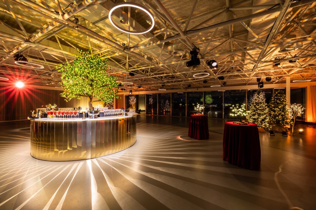 Science Museum Events (@scm_events) on Twitter photo Illuminate your Christmas party🎄
Traditional Christmas, Winter Wonderland or glitz and glamour, Illuminate is the perfect backdrop to bring your festive party plans to life!
Contact the team now to bag a prime date in Illuminate: venuehire@sciencemuseum.ac.uk / 020 7942 4340 Illuminate your Christmas party🎄
Traditional Christmas, Winter Wonderland or glitz and glamour, Illuminate is the perfect backdrop to bring your festive party plans to life!
Contact the team now to bag a prime date in Illuminate: venuehire@sciencemuseum.ac.uk / 020 7942 4340