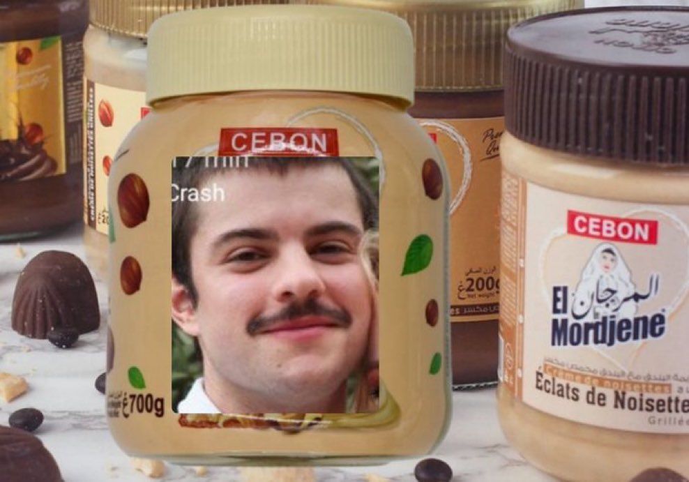 radoder2's tweet image. J&apos;ai envoyé dans la Moitié des espaces commentaires de Milla cet phot continuer le pressing