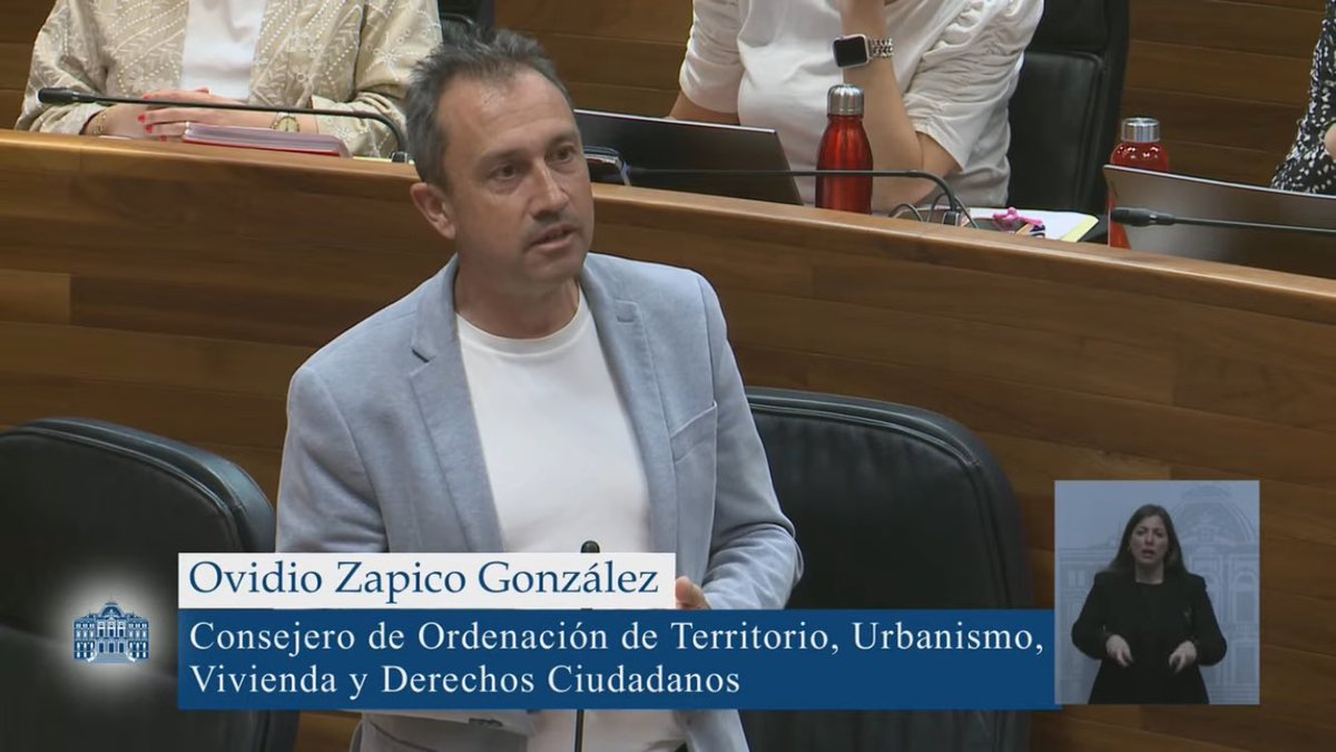 💬“¿De verdad les resulta tan gravoso a ustedes tener que pagar 24€ más en la declaración de la renta? ¿Ese es el problema?

Combaten esta reforma porque no les favorece a ustedes ni a quienes representan, que son las rentas altas.

Esta medida beneficia a la clase trabajadora.”