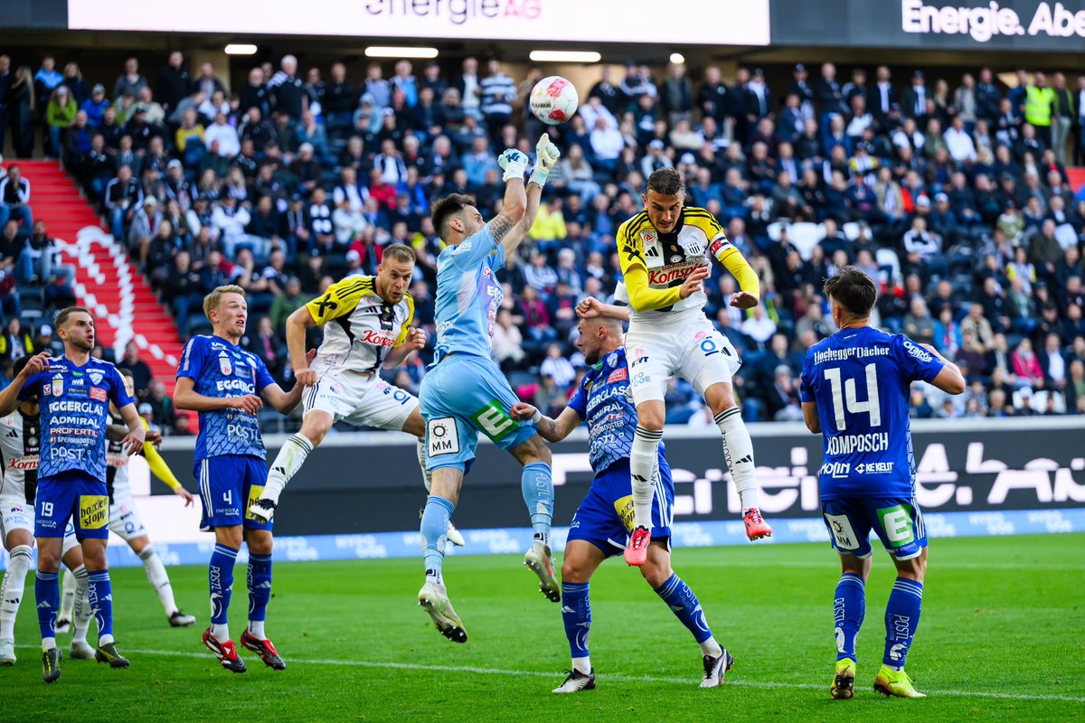Mit dem Aus im Play-off Halbfinale verabschieden wir uns in die Sommerpause ❌

Die Auswärtsserie gegen die Linzer hat damit auch ein Ende. 

🗞️ Spielbericht: tsv-hartberg-fussball.at/starke-saison-…

Dennoch eine starke Saison 💪🏽

#askhtb #forzatsv #nevergiveup