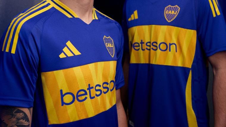 SANTIAGODELMORO's tweet photo. BUEN MARTES!! #ELCLUBDELMORO en VIVO de 5:30 a 10 hrs 📻 Hoy regalamos CAMISETAS DE RIVER Y BOCA, CENAS &amp; ÓRDENES DE.COMPRA #ElClubDelMoro en FM99.9  @la100fm La 💯  Miranos en Youtube https://t.co/EsKwKaiPCV https://t.co/kB2fc49qYT