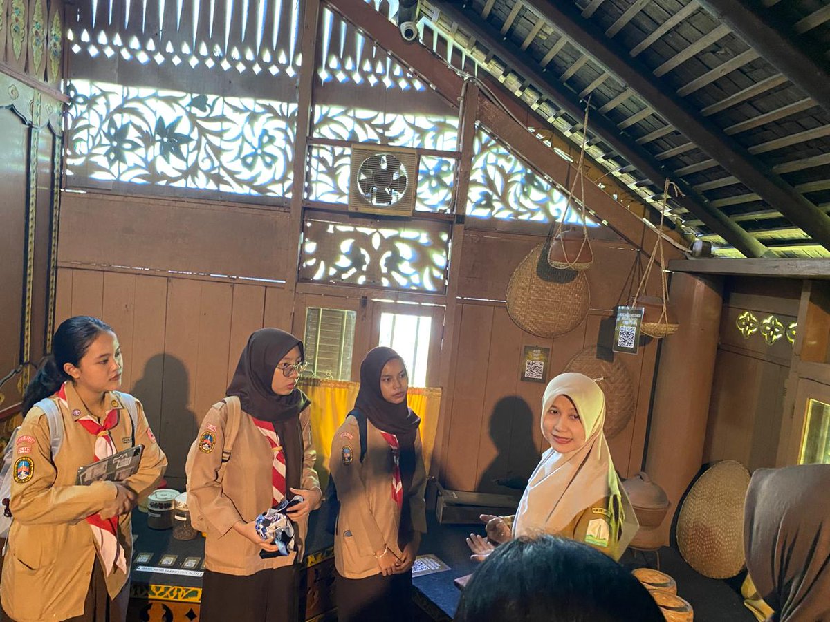 Anjungan Pemerintah Aceh TMII tweet media