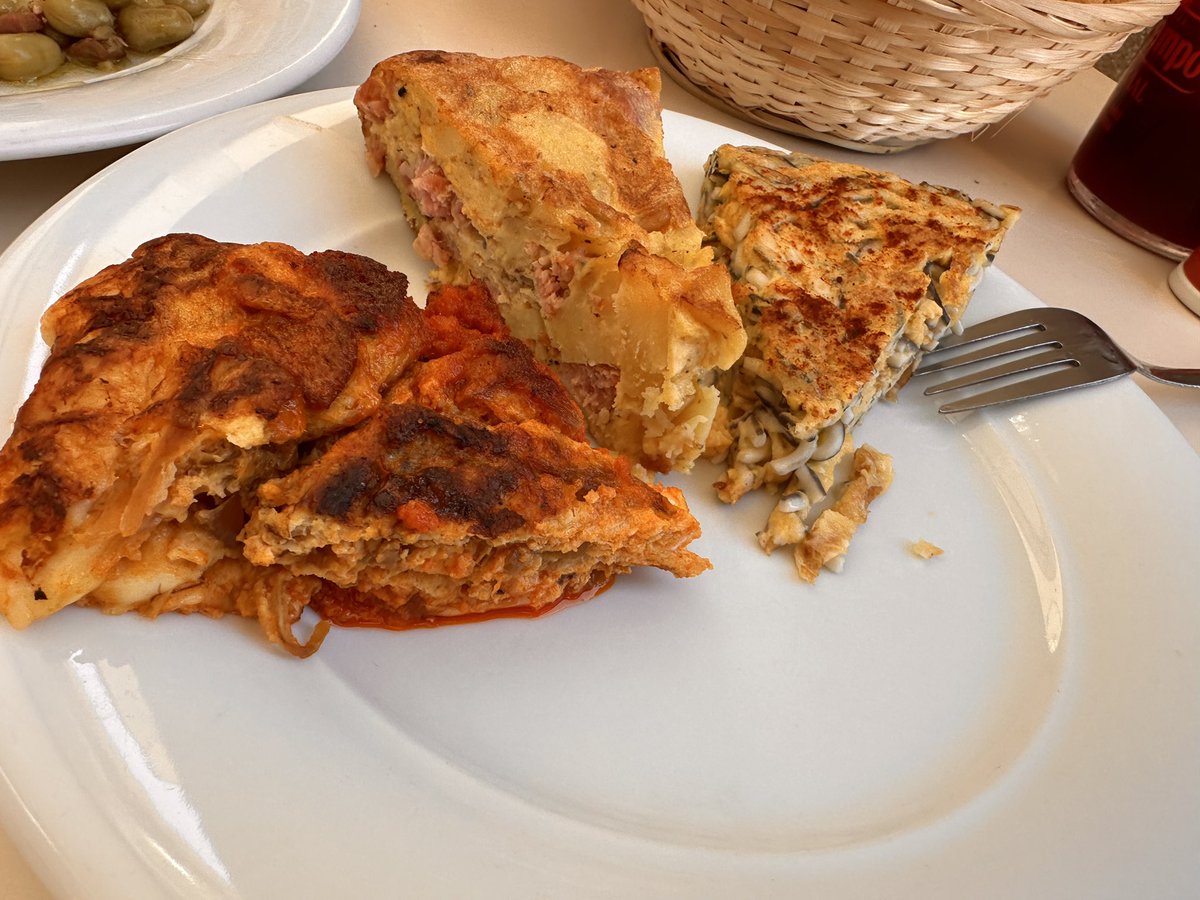 abreunvinito (@abreunvinito) on Twitter photo Mucha variedad tortillas y mas Buena calidad de #esmorzar en @ciscarpuerto26 #valencia <a href="/pacolonso/">Paco Alonso 🍊👉🦋</a> <a href="/CulturaAlmuerzo/">Cacau D'Or 🍊</a> <a href="/esmorzador/">L’esmorzador</a> <a href="/cacauencorfa/">🥜 cacauencorfa 🥜</a>
<a href="/Robotin__/">Robotin</a> @vinglada <a href="/dilgogi/">Diego Godoy</a> @vinoWineEs @verema <a href="/cocadepanses/">coca de panses 💜💪🏻</a> <a href="/JavierVinyuelas/">Javier Viñuelas</a> <a href="/jopesilver/">José Pérez Silvestre</a> <a href="/manolomata/">Manolo Mata</a> <a href="/JesusDeBarqueta/">Jesús Escrivà</a> <a href="/deterresnoves/">terresnoves 🍊</a> Mucha variedad tortillas y mas Buena calidad de #esmorzar en @ciscarpuerto26 #valencia <a href="/pacolonso/">Paco Alonso 🍊👉🦋</a> <a href="/CulturaAlmuerzo/">Cacau D'Or 🍊</a> <a href="/esmorzador/">L’esmorzador</a> <a href="/cacauencorfa/">🥜 cacauencorfa 🥜</a>
<a href="/Robotin__/">Robotin</a> @vinglada <a href="/dilgogi/">Diego Godoy</a> @vinoWineEs @verema <a href="/cocadepanses/">coca de panses 💜💪🏻</a> <a href="/JavierVinyuelas/">Javier Viñuelas</a> <a href="/jopesilver/">José Pérez Silvestre</a> <a href="/manolomata/">Manolo Mata</a> <a href="/JesusDeBarqueta/">Jesús Escrivà</a> <a href="/deterresnoves/">terresnoves 🍊</a>