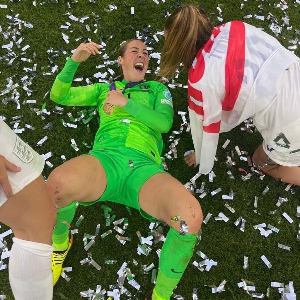 mary earps you have been the definition of leaving the shirt in a better place than you found it. 
played a huge part in england’s world cup &amp; euros success, improved the confidence of thousands on &amp; off the pitch &amp; bettered the women’s game forever. 
one of a kind.
198 ⭐️