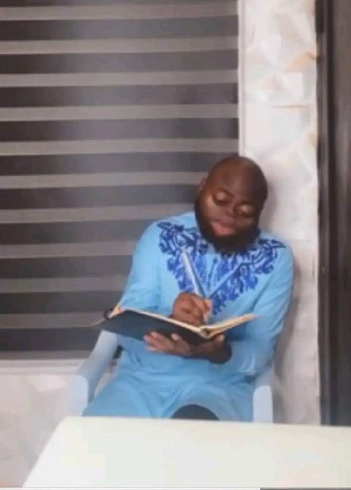 I heard something good is being cooked <a href="/Novastro_xyz/">Novastro | RWAfi</a> can somebody school me please 

I'm l still early?