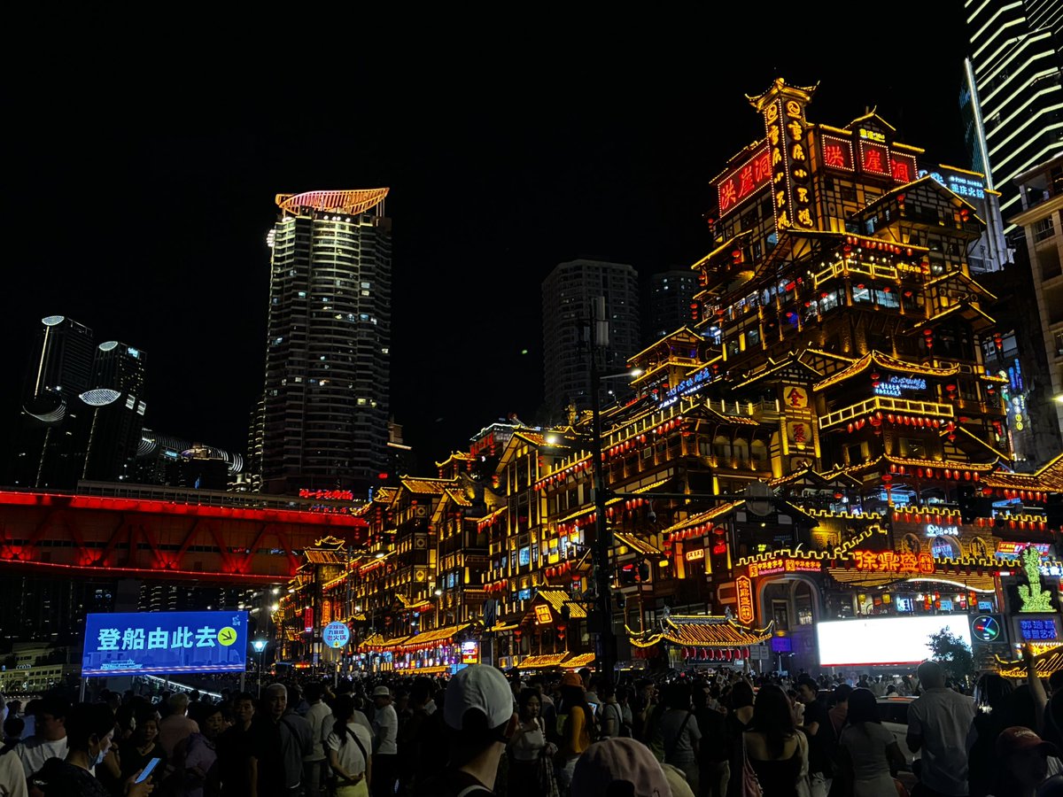 During my recent visit to China 🇨🇳, I had the privilege of engaging with professionals and institutions dedicated to advancing urology.

The experience reaffirmed something I deeply believe in: academic relationships are the backbone of meaningful progress. By building bridges