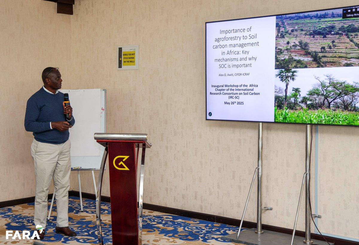 FARAinfo's tweet image. #Ongoing: The Africa Node of the @IRC_ORCaSa gathered soil science experts to exchange knowledge &amp;amp; technologies on soil carbon management, towards building resilient soils for a sustainable future!

read more via 🔗 faraafrica.org/2025/05/27/exp…

Join via Zoom🔗 bit.ly/3F30PWy