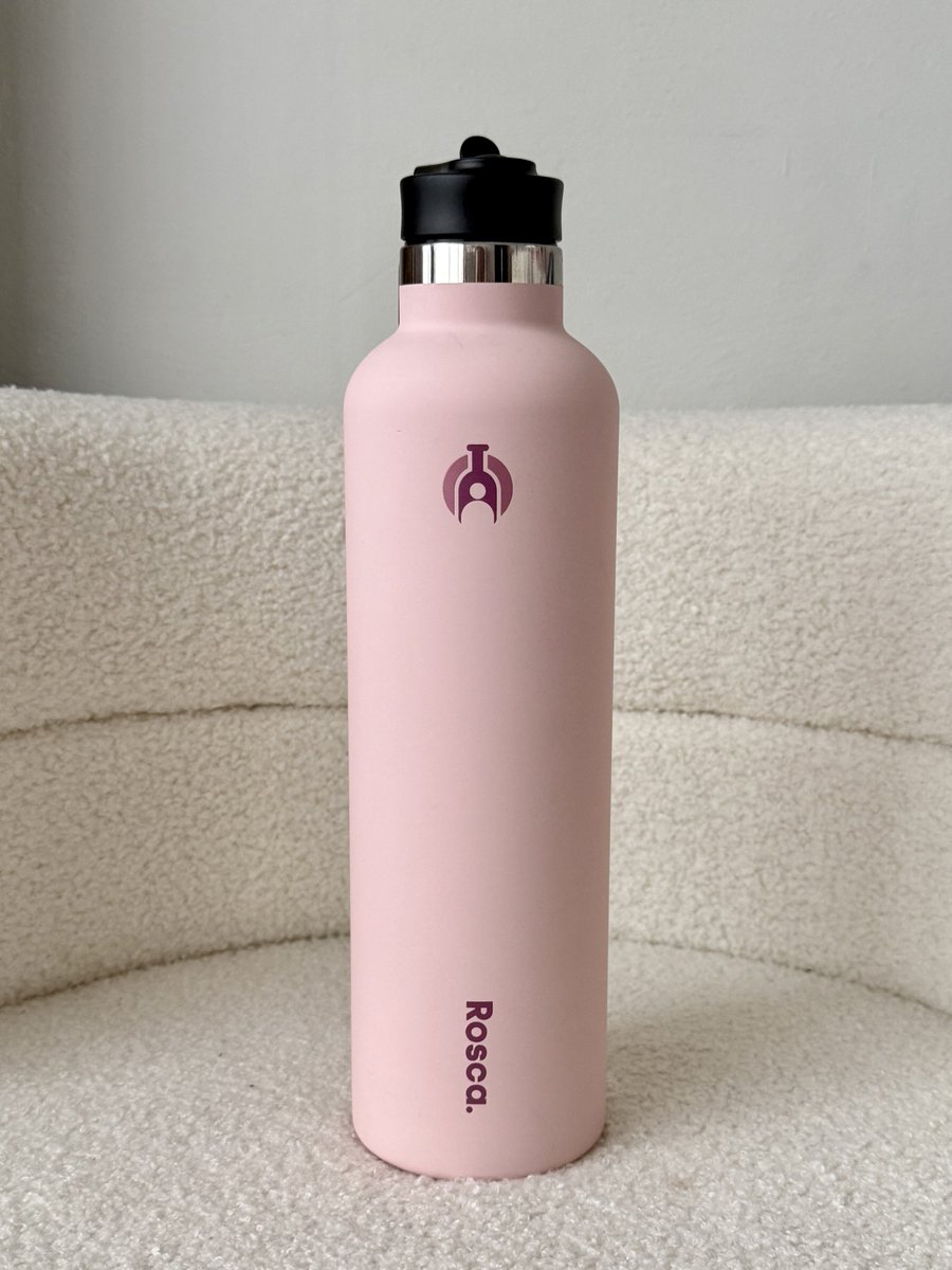 TUMBLER LOKAL BRAND + DESIGNNYA CAKEP PULA MANA BUAT ISI AIR JUGA BANYAK....

rosca deserve hype sih buat panas dingin juga awet, udah BPA free &amp; leak proof juga bestt 👌🏻

1,5 LITER 😭👍🏻                    1 LITER 🙂‍↕️✊🏻