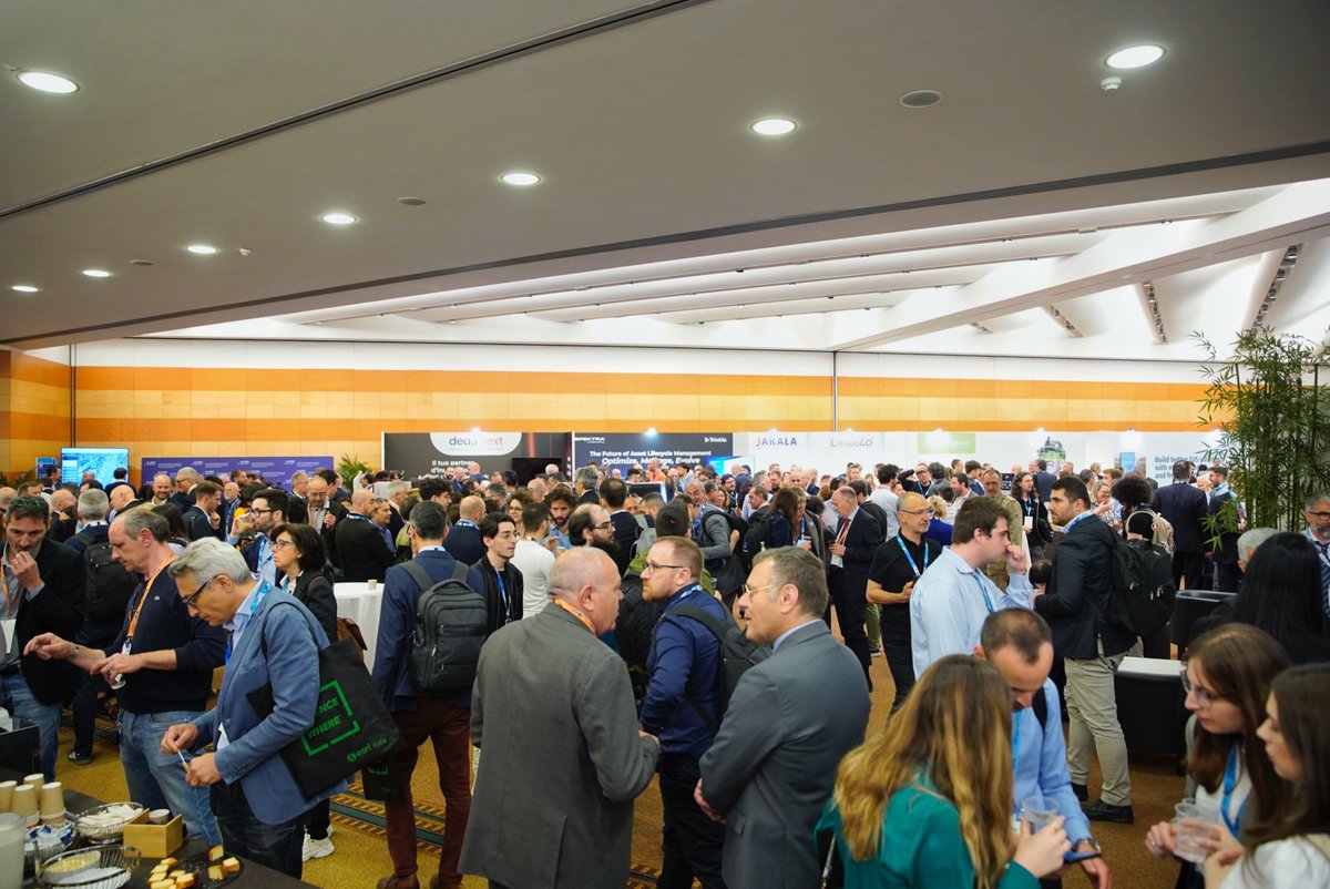 ✨ Sguardi, idee, innovazione.
La #ConferenzaEsriItalia2025 è stata un’occasione straordinaria per condividere le tecnologie e le soluzioni innovative che trasformano il mondo in cui viviamo
#Esri #GIS #ArcGIS #TheScienceofWhere #conesri2025 #mapping #geospatial #geography