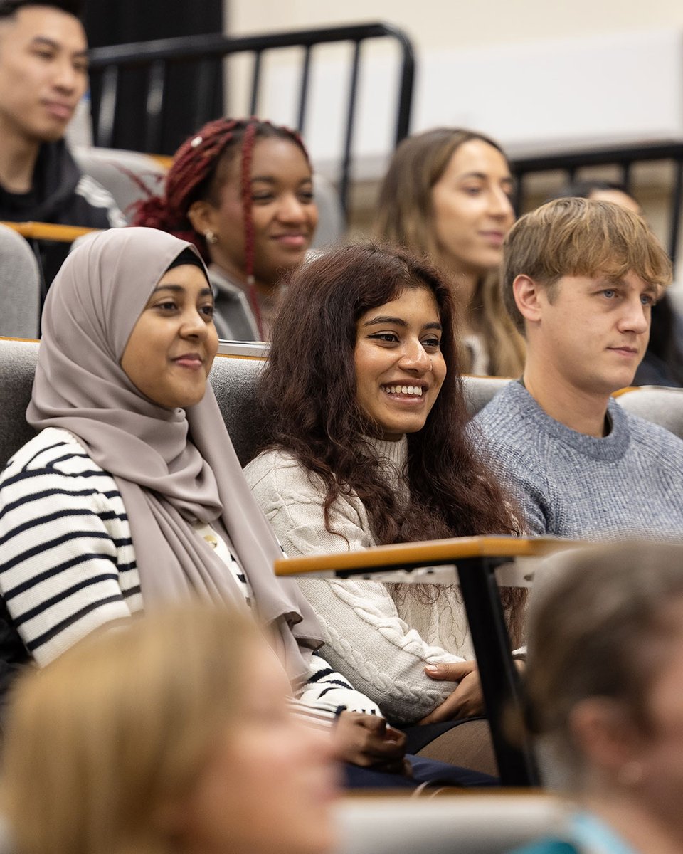 Considering a postgraduate degree? 

Join us at our Postgraduate Open Evening: 

📅 Wednesday 11 June 
⏰ 5.30pm-7pm 
📍 Exton Park 

Book your place: chester.ac.uk/about/events/e…