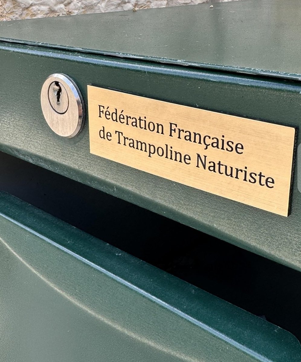 Quand tu passes devant chez <a href="/Proc_Citant/">Proc Citant</a>