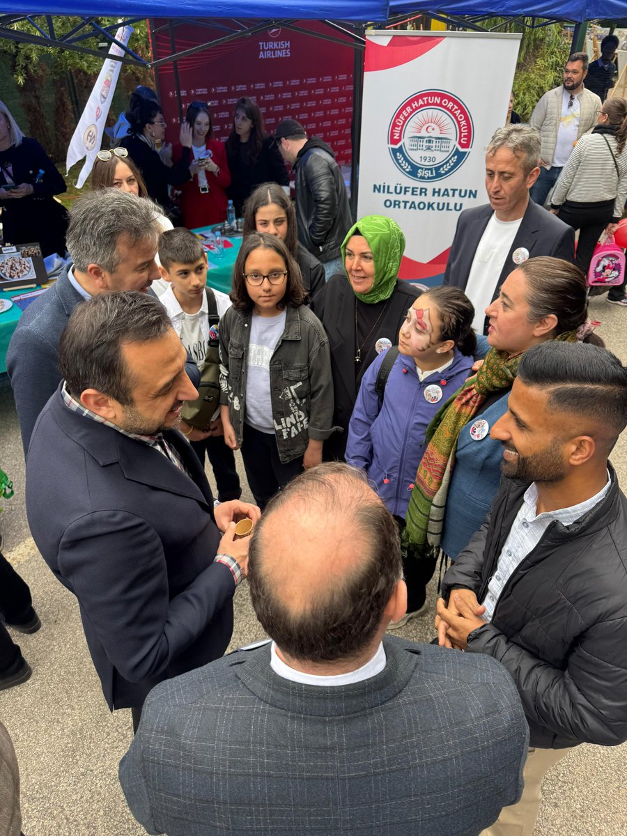 İlçe Millî Eğitim Müdürümüz Sevgi Yücel tarafından Sayın Elçimize Kurumumuz yayınlarından çıkan "Tercihim Türkçe Kardeş Okul Etkinlikleri" Kitabımız takdim edildi.

<a href="/tcmeb/">Millî Eğitim Bakanlığı</a> 
<a href="/istanbulilmem/">İstanbul İl Millî Eğitim Müdürlüğü</a> 
<a href="/sevgiyucell/">Sevgi Yücel</a>
<a href="/TC_SaraybosnaBE/">Türkiye in Bosnia and Herzegovina</a> 
<a href="/SaraybosnaEM/">Saraybosna Eğitim Müşavirliği</a>