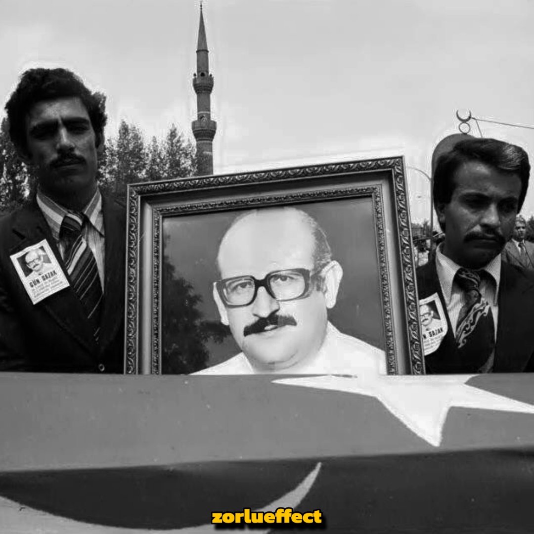 Zorlu Effect (@zorlueffect) on Twitter photo Gümrük Bakanlığı boyunca Türkiye Cumhuriyeti Devleti'nin hudutlarını namus belleyen, kaçakçıya, teröriste asla göz açtırmayan, bir ahlâk ve dürüstlük abidesi Gün Sazak Bey'i saygı ve rahmetle anıyoruz.
<a href="/zorlu77/">Prof.Dr.Kürşad ZORLU</a> <a href="/TurkDevYuzyili/">AK Parti Türk Devletleri İle İlişkiler Başkanlığı</a> Gümrük Bakanlığı boyunca Türkiye Cumhuriyeti Devleti'nin hudutlarını namus belleyen, kaçakçıya, teröriste asla göz açtırmayan, bir ahlâk ve dürüstlük abidesi Gün Sazak Bey'i saygı ve rahmetle anıyoruz.
<a href="/zorlu77/">Prof.Dr.Kürşad ZORLU</a> <a href="/TurkDevYuzyili/">AK Parti Türk Devletleri İle İlişkiler Başkanlığı</a>