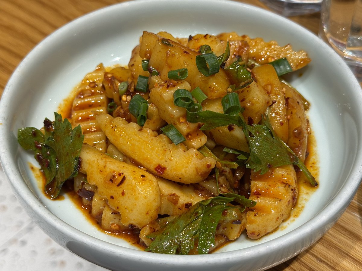 北京的全牛匠做的跷脚牛肉和乐山比算什么水平？感觉挺好吃，价格还便宜。