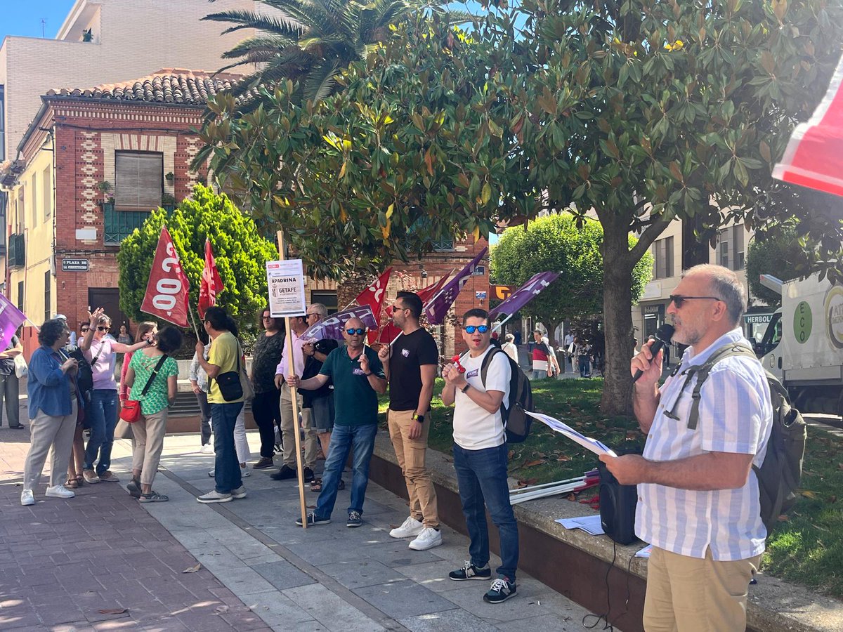 CCOO Ayto. Alcalá (@ayto_ccoo) on Twitter photo 🔴 Hoy hemos estado en #Getafe apoyando a nuestros compañeros y compañeras de <a href="/ccoo_aytogetafe/">CCOO Ayto. Getafe</a> en su movilización contra el ataque a sus derechos que está sufriendo la plantilla municipal ✊
#ServiciosPúblicos 🔴 Hoy hemos estado en #Getafe apoyando a nuestros compañeros y compañeras de <a href="/ccoo_aytogetafe/">CCOO Ayto. Getafe</a> en su movilización contra el ataque a sus derechos que está sufriendo la plantilla municipal ✊
#ServiciosPúblicos