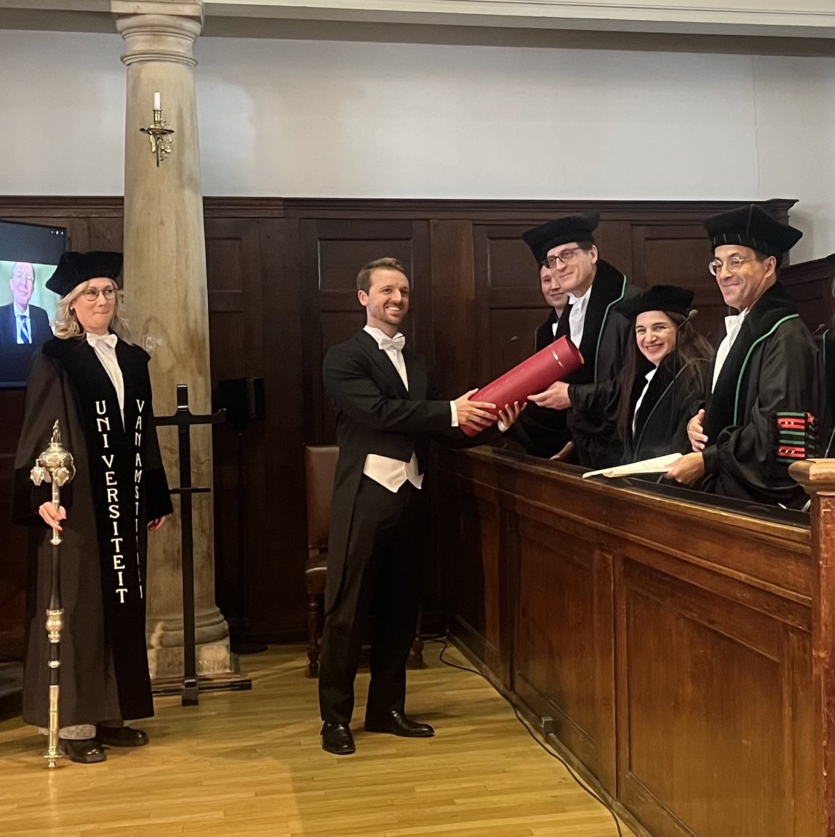 Frans Beerkens (@fbeerkens) on Twitter photo Successfully defended my PhD dissertation on #PCI in prior #CABG patients at <a href="/UvA_Amsterdam/">UvA Amsterdam</a>! Thankful to <a href="/Drroxmehran/">Dr Roxana Mehran</a>, <a href="/georgedangas/">George Dangas, MD, MACC, MSCAI</a>, Jose Henriques, <a href="/BimmerClaessen/">Bimmer Claessen</a> & <a href="/MountSinaiHeart/">Mount Sinai Fuster Heart Hospital</a> for the outstanding mentorship and support throughout this journey. Successfully defended my PhD dissertation on #PCI in prior #CABG patients at <a href="/UvA_Amsterdam/">UvA Amsterdam</a>! Thankful to <a href="/Drroxmehran/">Dr Roxana Mehran</a>, <a href="/georgedangas/">George Dangas, MD, MACC, MSCAI</a>, Jose Henriques, <a href="/BimmerClaessen/">Bimmer Claessen</a> & <a href="/MountSinaiHeart/">Mount Sinai Fuster Heart Hospital</a> for the outstanding mentorship and support throughout this journey.