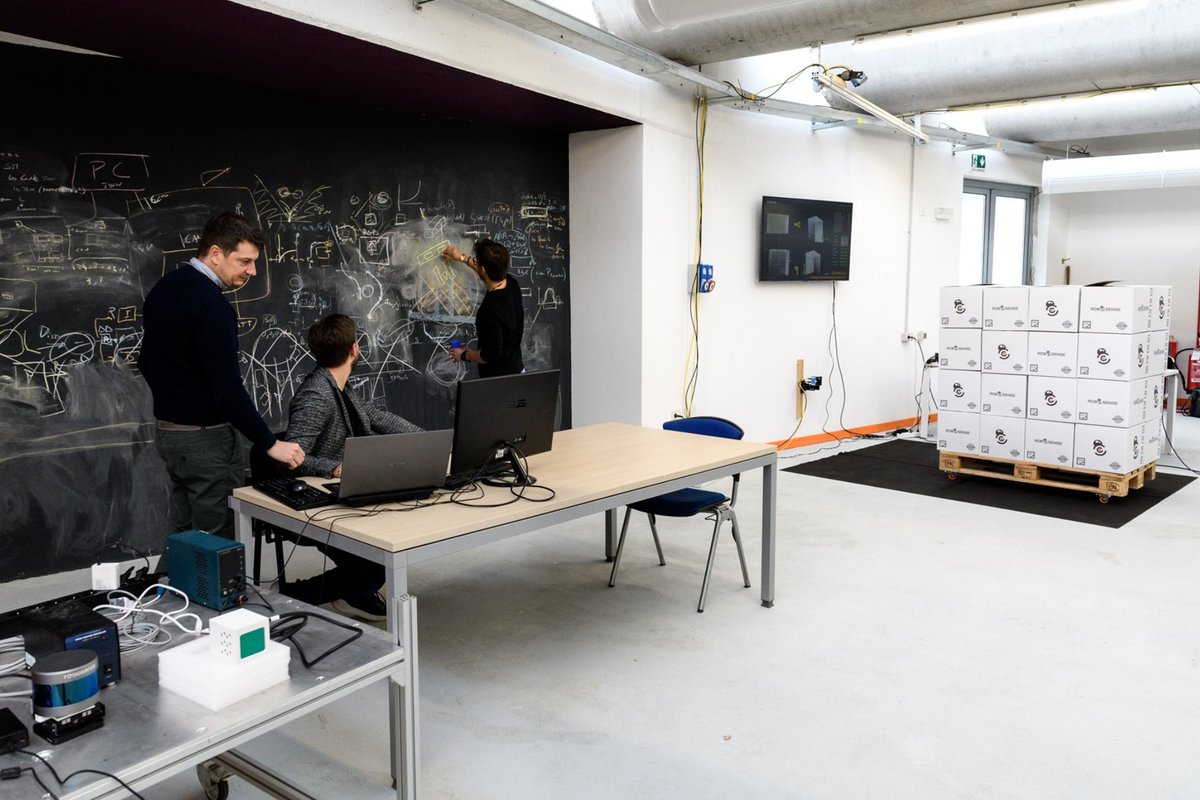 Robosense presenta SmartFinder: tecnologia made in Trentino per muletti autonomi.

La rivoluzione logistica, ideata nel BIC di Pergine di Trentino Sviluppo, sarà presentata a #IPACKIMA (Milano 27-30 maggio). 

ℹ️ tinyurl.com/27rp5kd9