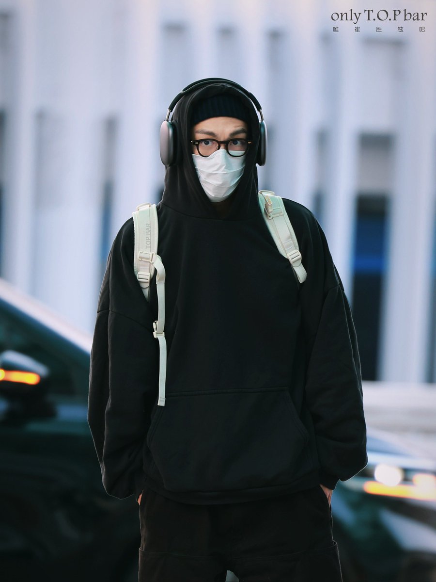 2025-05-27

ICN ✈️ LAX
😭😭😭😭😭😭😭😭

Cr ONLY T.O.P BAR

#탑 #최승현 #TOP #CHOISEUNGHYUN #TTTOP