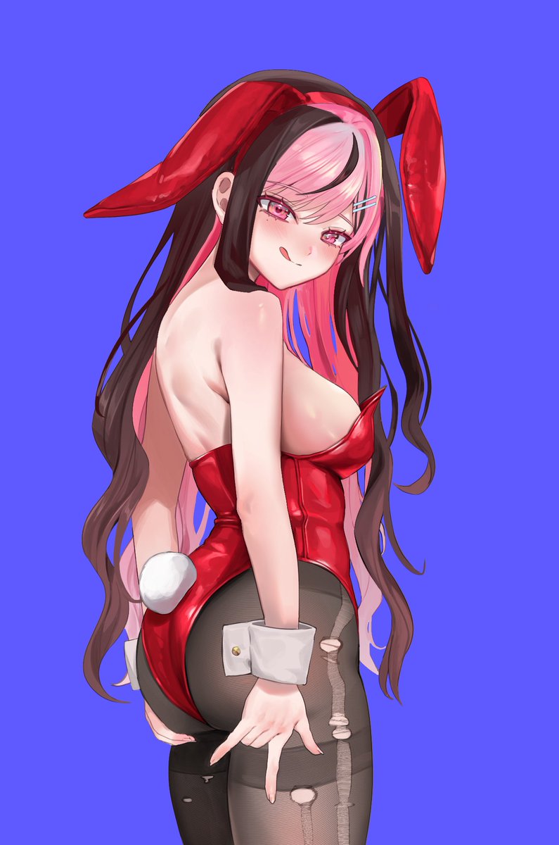 브이이벤트때 아크릴로 만들 야지쨩 .. 🐰

#moyaji_art