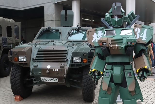 【#本部】#静岡ホビーショー
5/16(金)~18(日)静岡ホビーショーに参加し、#陸上自衛隊 装備品展示を行いました‼️

今年も #16式機動戦闘車(#MCV)をはじめ、多くの陸自車両が #ツインメッセ静岡 に大集合😆

今回は #板妻駐屯地 から #イタヅマン が参加してくれました‼️
#静岡ホビーショー2025