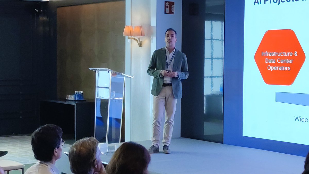 CIO España (@ciospain) on Twitter photo Luis Sánchez Vidal: "Las aplicaciones de #IA requieren procesar desde terabytes hasta cientos de petabytes de datos en tiempo real, superando las capacidades de los sistemas de #almacenamiento tradicionales"
@purestoragees #DataAI25CIOIDC
#IA #Data Luis Sánchez Vidal: "Las aplicaciones de #IA requieren procesar desde terabytes hasta cientos de petabytes de datos en tiempo real, superando las capacidades de los sistemas de #almacenamiento tradicionales"
@purestoragees #DataAI25CIOIDC
#IA #Data