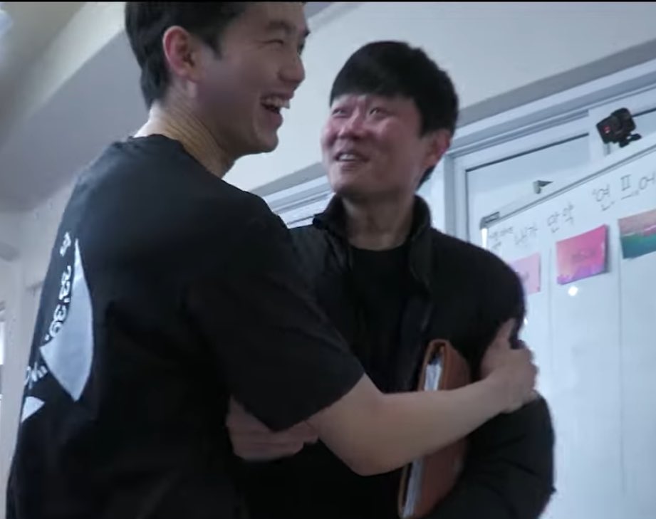 어어뜩쾨..................