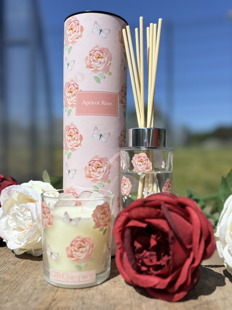 Gift Company tweet media